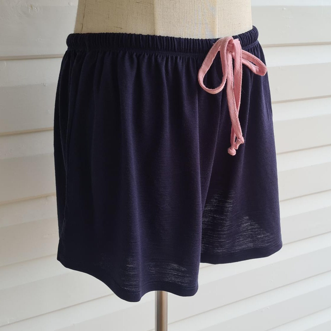 Women's Sleep Shorts | 100% Merino Wool Navy- Dusty Pink Tie